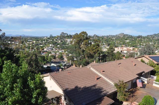 Building Photo - La Mesa 3 BR / 2.5 BA 2,152 SQFT "Stunning...