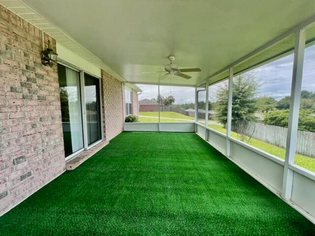 Building Photo - 1221 Northview Dr