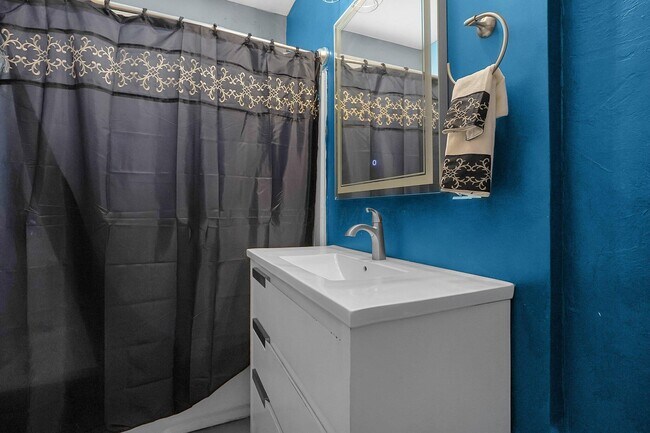 Building Photo - 366 Berkeley Rd