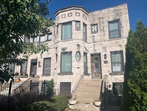 Building Photo - 1114 E 62nd St