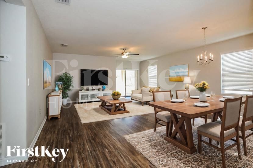 Building Photo - 2295 Sequoia Way