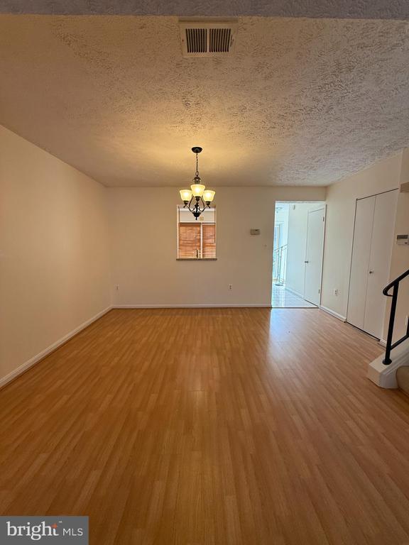 Building Photo - 5719 Independence Cir