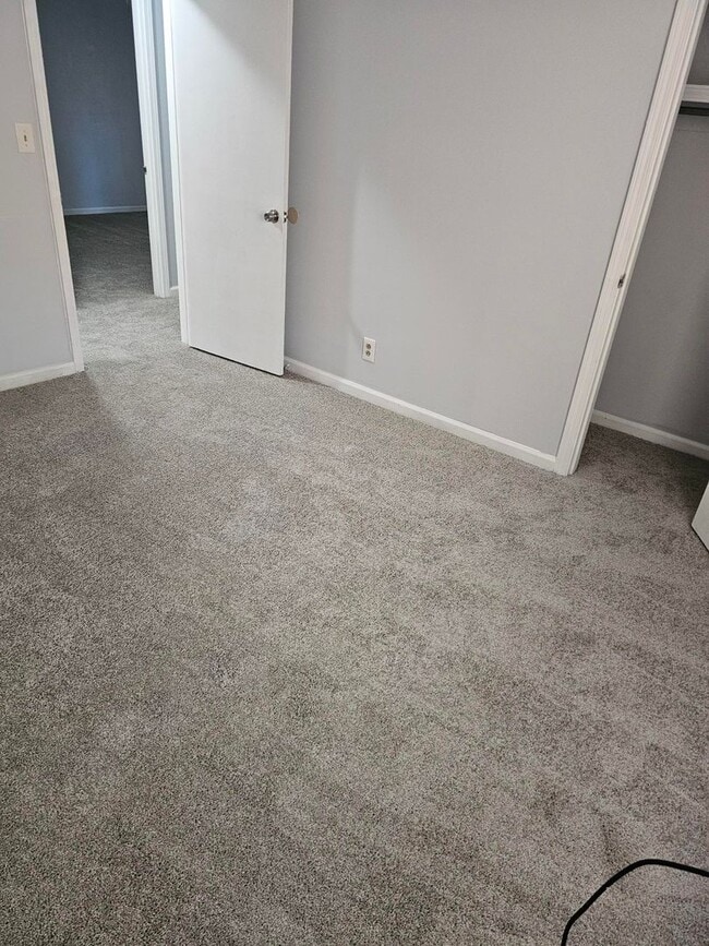 Building Photo - *Home For The Holidays Move In Special* 4 Bedroom Home w/Basement! Convenient Ellenwood Location!