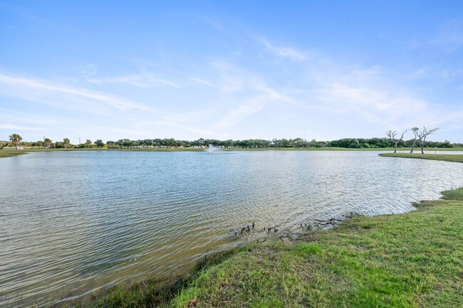 Building Photo - Charming 1BR plus bonus room, 2 full bath ...