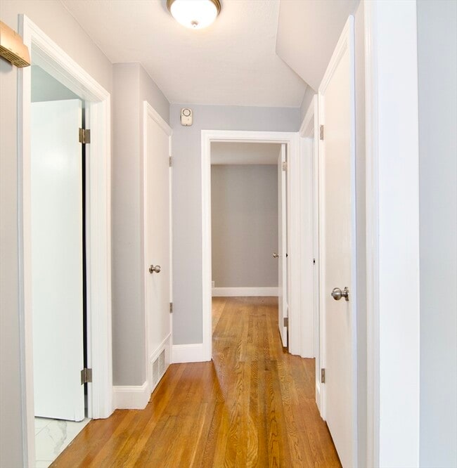 Building Photo - 63 Grandview St