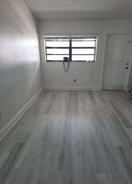 Building Photo - 18200 Mediterranean Blvd