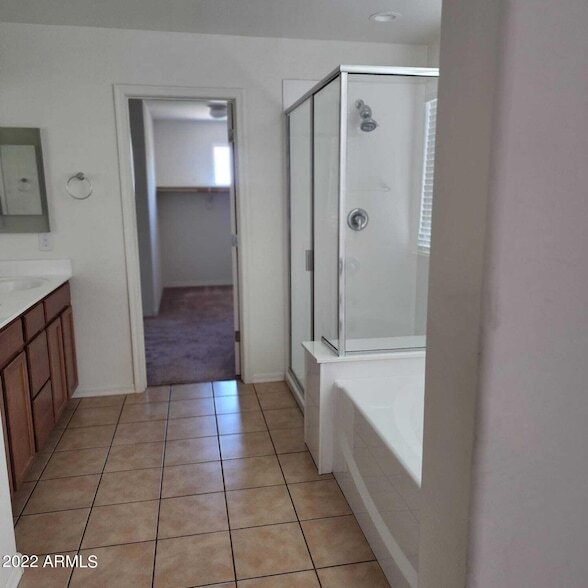 Building Photo - 10872 S 175th Dr