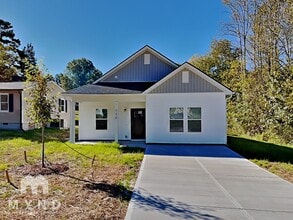 Building Photo - 220 E Boston Ave