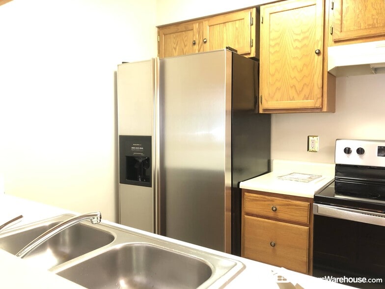 Building Photo - 6300 Bayberry Ct