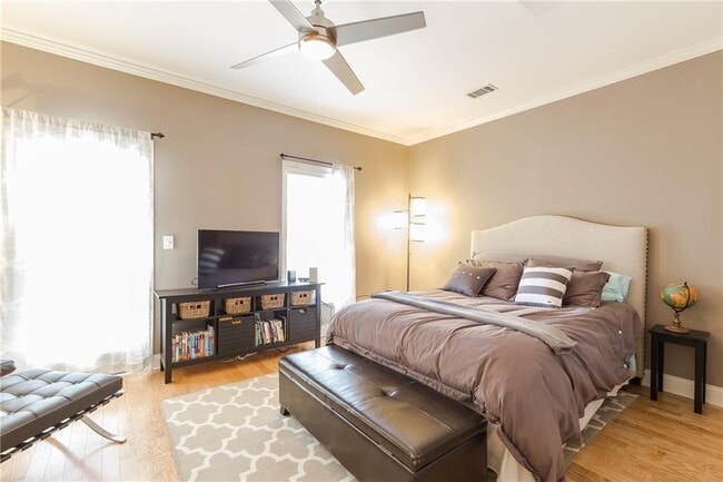Building Photo - 2556 Oglethorpe Cir NE