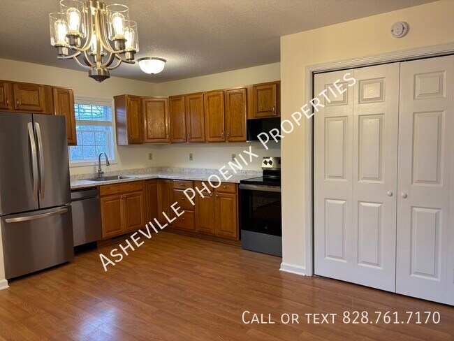 Building Photo - 148 Laurel Loop