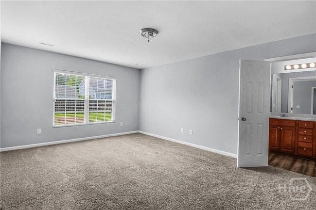 Building Photo - 307 Grasslands Dr