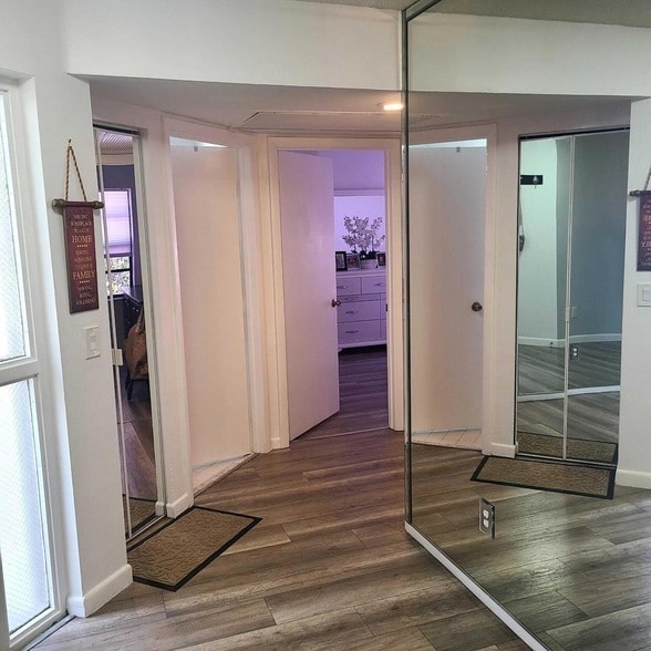 Building Photo - 5267 Europa Dr