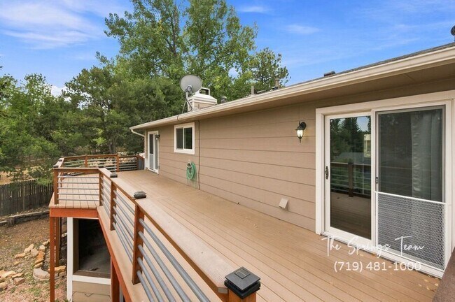 Building Photo - 3060 Maverick Dr