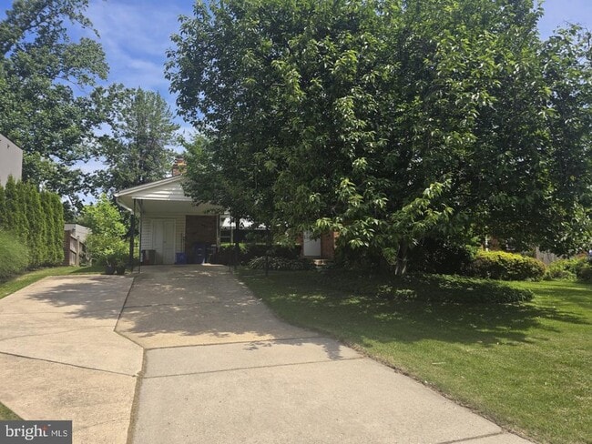 Building Photo - 6403 Orchid Dr