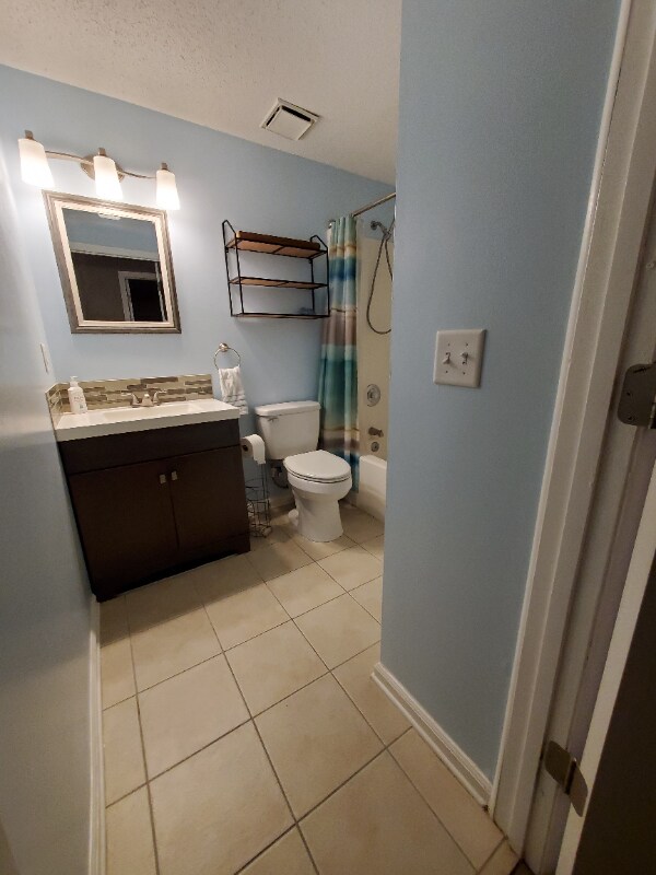 Building Photo - 11587 Gwynford Ln