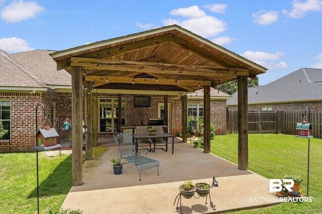 Building Photo - 25911 Tealwood Dr