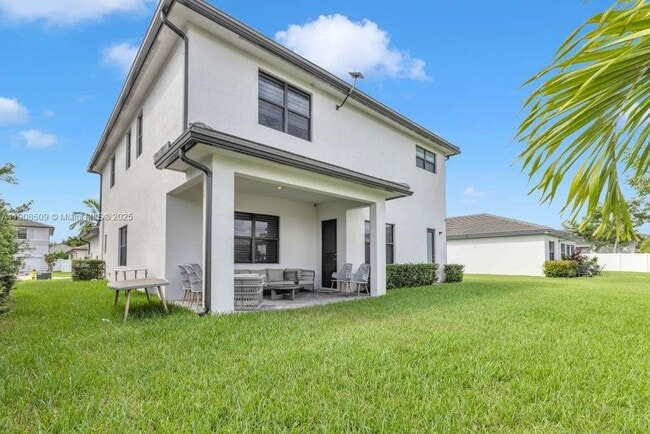 Building Photo - 17353 SW 46th St