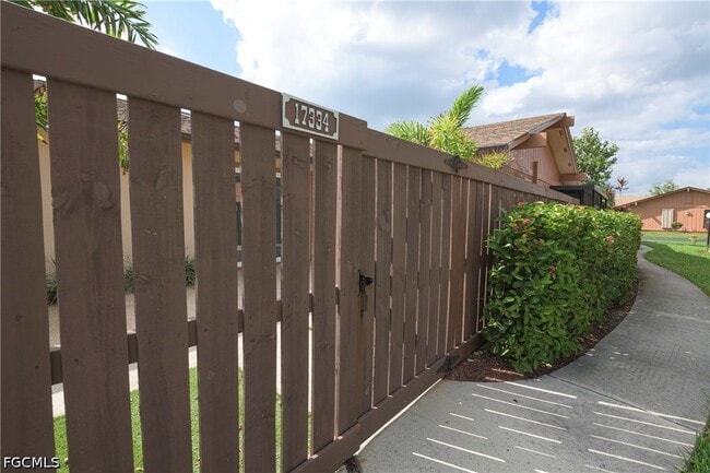 Building Photo - 17334 Birchwood Ln