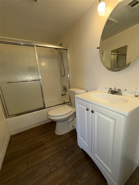 Building Photo - 1940 Lake Atriums Cir