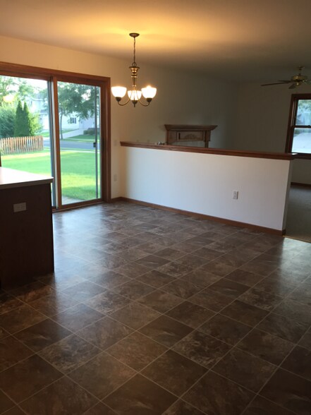 Building Photo - 6601 Radford Dr