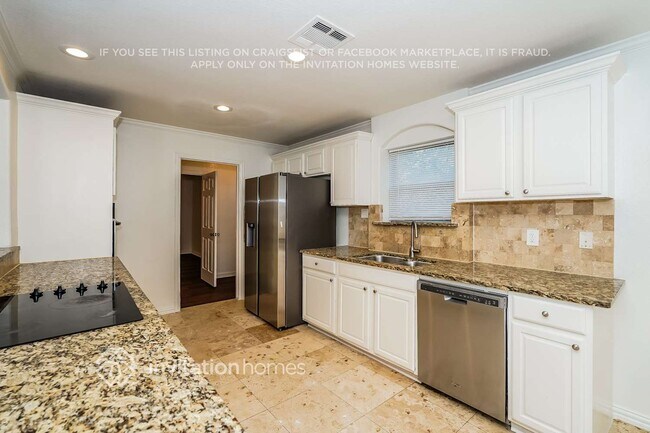 Building Photo - 209 King Trail