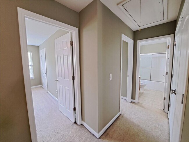 Building Photo - 159 Sonya Mill Ct NW