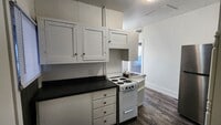 Building Photo - 708 Caledonia St