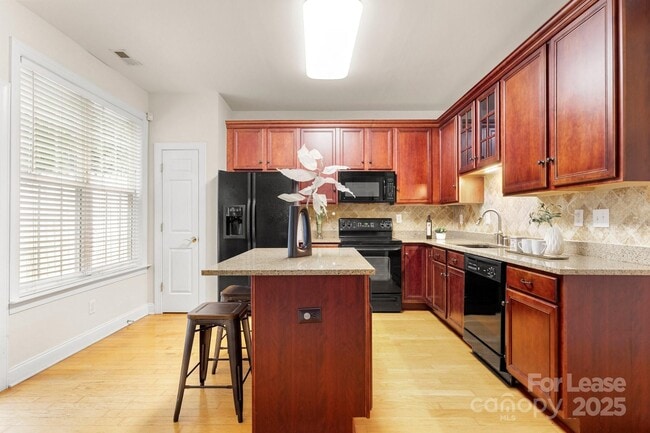 Building Photo - 4442 Coventry Row Ct