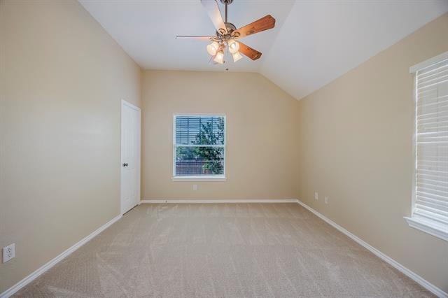 Building Photo - 2739 Middleton Dr