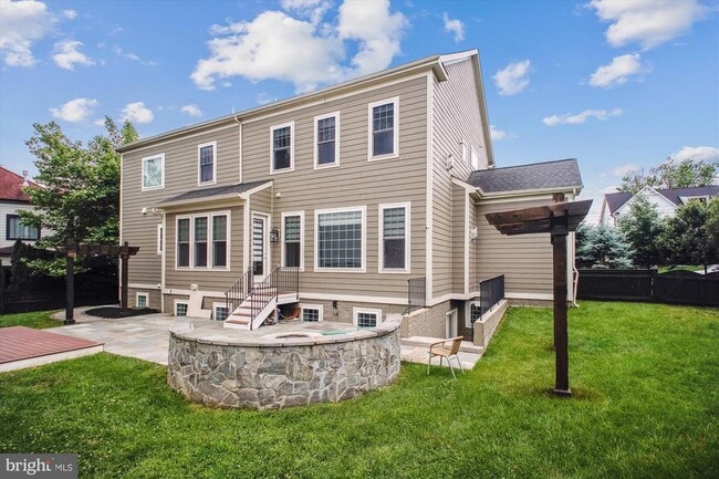 Building Photo - 1565 Hane St