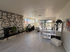 Building Photo - 1371 Via Manzanas