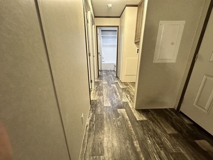 Building Photo - 26 Bing St N