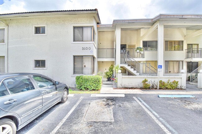 Building Photo - 3100 NW 46th St