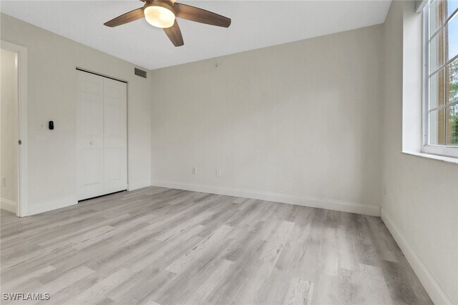 Building Photo - 1220 Wildwood Lakes Blvd