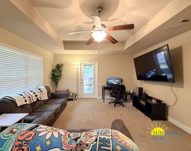 Building Photo - Charming Cul-de-Sac Home in Monticello Estates, Milton