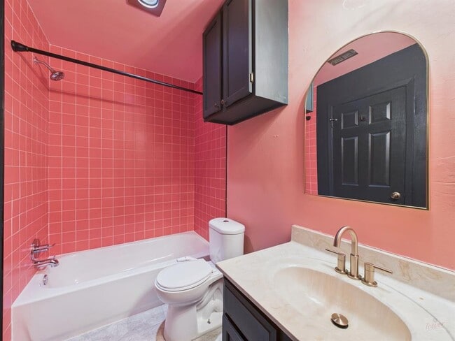 Building Photo - 3839 Dry Creek Dr