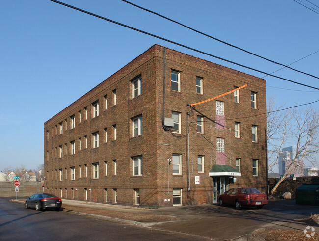 Building Photo - Dundry House