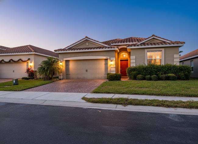 Building Photo - Shuchen Peng