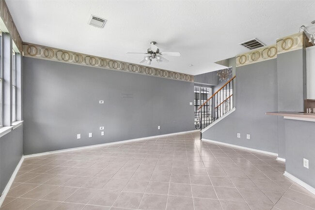 Building Photo - 9016 Elm Drake Ln