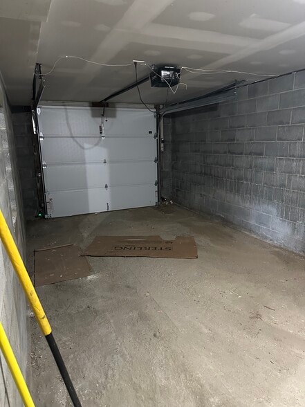 Building Photo - 1026 Chestnut St