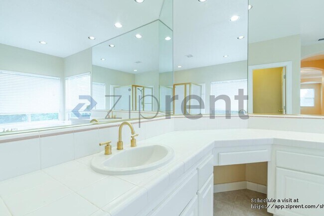 Building Photo - 5161 Weston Way