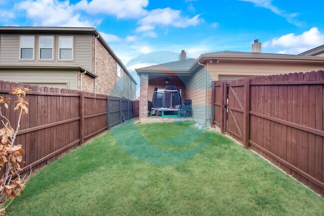 Back Yard - 5844 Bindweed St