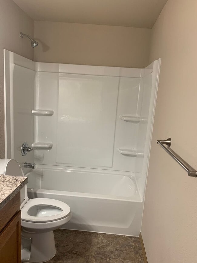 Building Photo - Call for Move in Special!!!