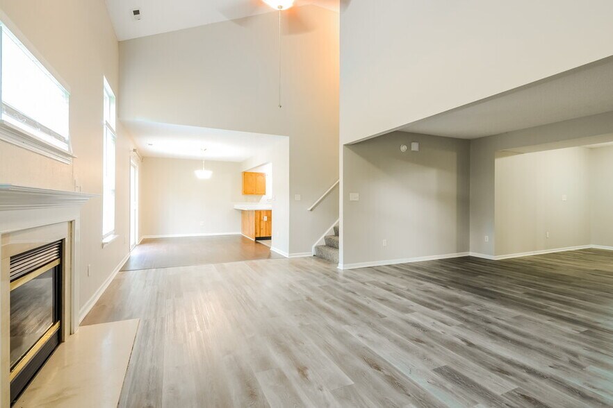 Building Photo - 5904 Minden Dr