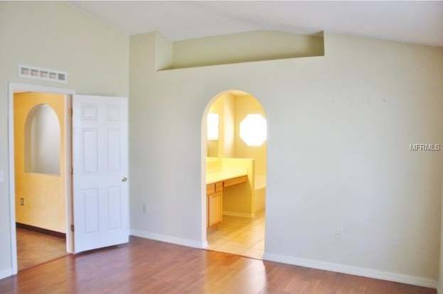 Building Photo - 2208 Kingscrest Cir