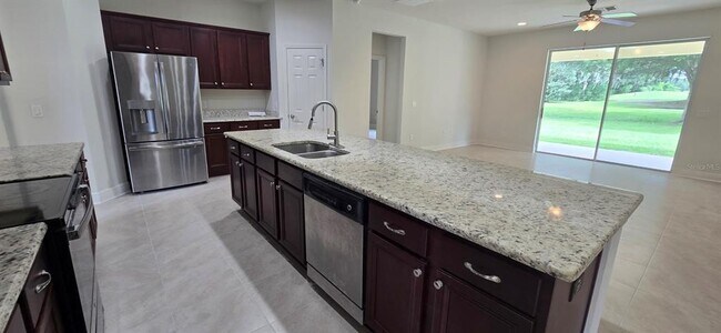 Building Photo - 5235 SE 91st St