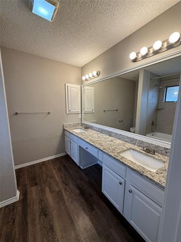 Building Photo - 5047 Hollow Ridge Rd