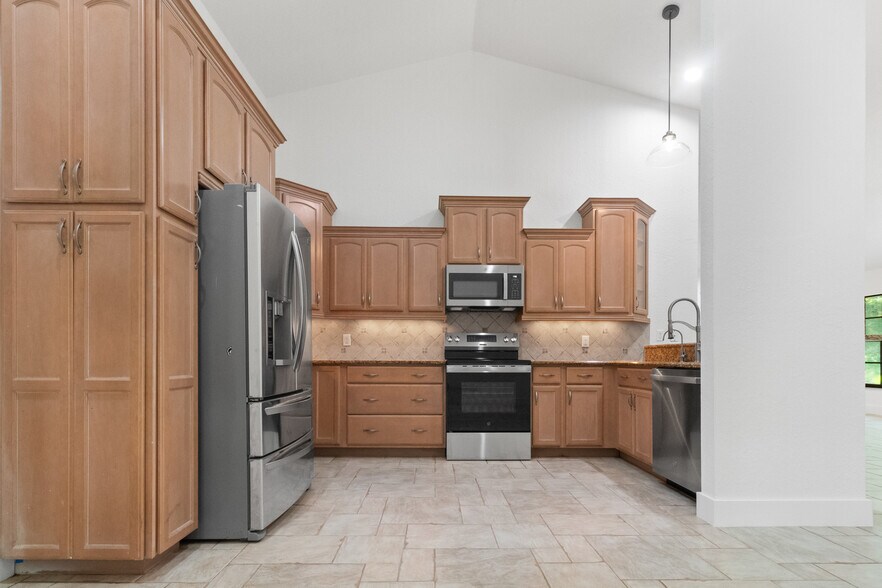 Building Photo - 11918 Quail Ridge Dr