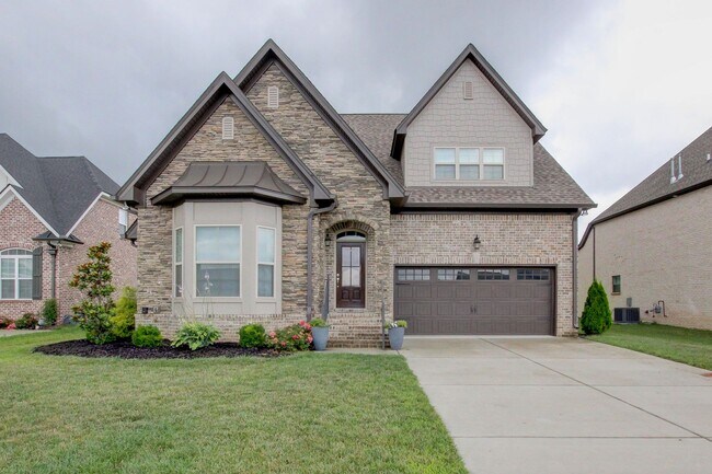 Building Photo - Custom Build in Sango.  Wow Factor